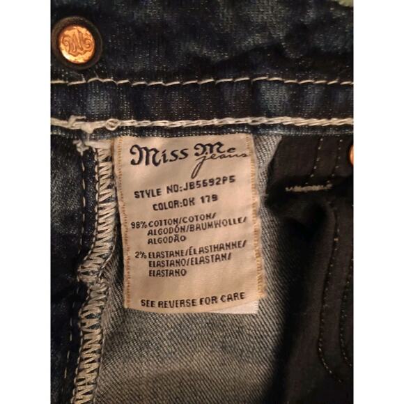 Miss Me Women's‎ Boyfriend Capri Jeans Bling Embroidery Medium Wash Size 25 - Picture 11 of 12